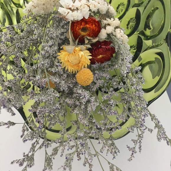 Vintage Emerald Bowl (Banana Boat) - Picture 3 of 5